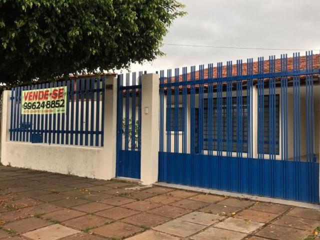 Casa venda em Região Geográfica Imediata do Distrito Federal, Região Integrada de Desenvolvimento do Distrito Federal e Entorno