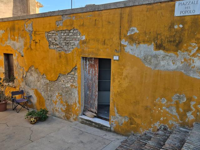 Villa Indipendente in vendita a Colli al Metauro, Marche