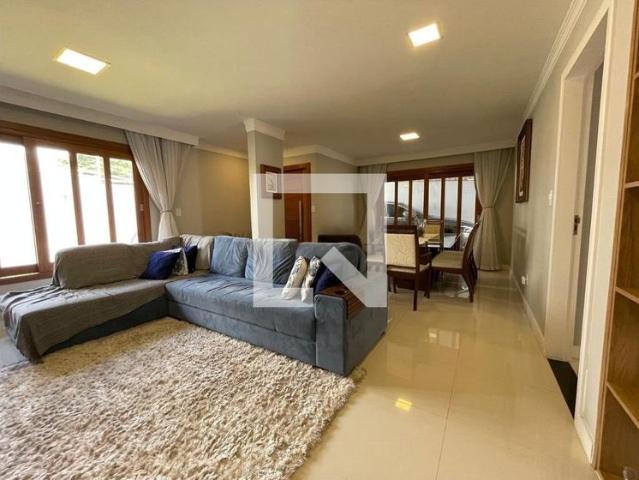Casa aluguel em Região Geográfica Imediata de Florianópolis, Desterro