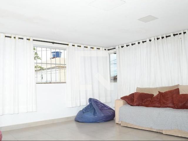 Casa aluguel em Região Geográfica Imediata de Belo Horizonte, Região Metropolitana de Belo Horizonte