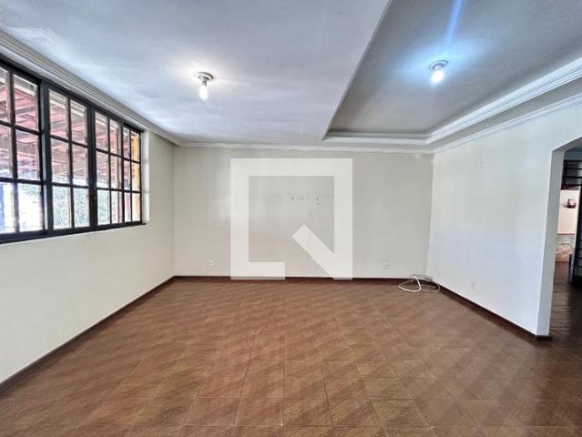 Casa aluguel em Região Geográfica Imediata de Belo Horizonte, Região Metropolitana de Belo Horizonte