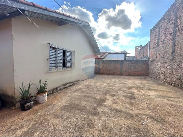 Casa aluguel em Região Imediata de Lins, Lins
