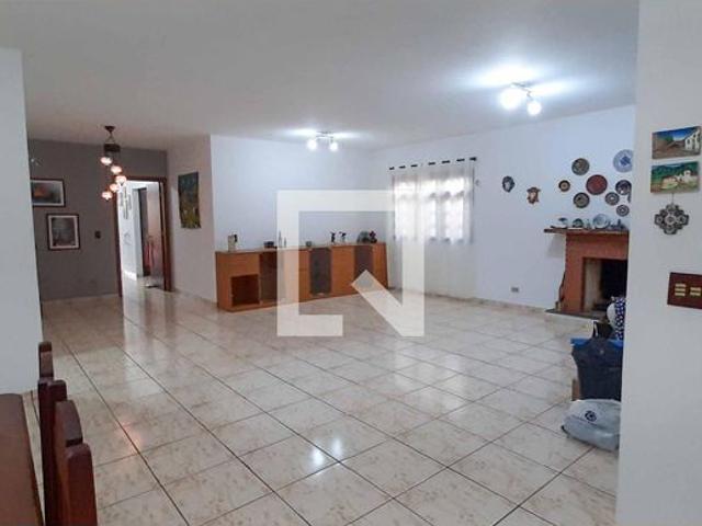 Casa aluguel em Região Imediata de São Paulo, Região Metropolitana de São Paulo