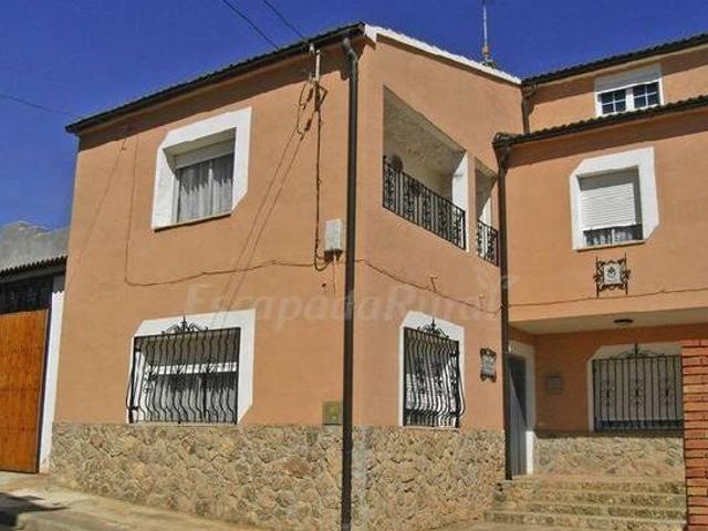 Casa en alquiler en Allueva, Aragón