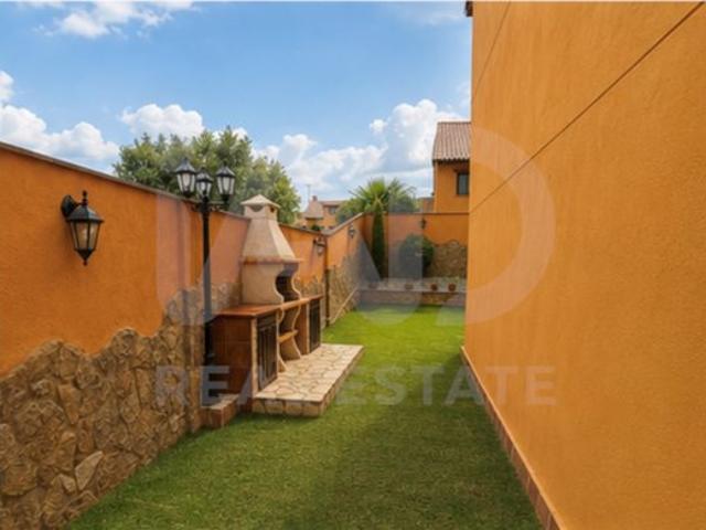 Casa en venta en Valverde De La Virgen, Castilla y León