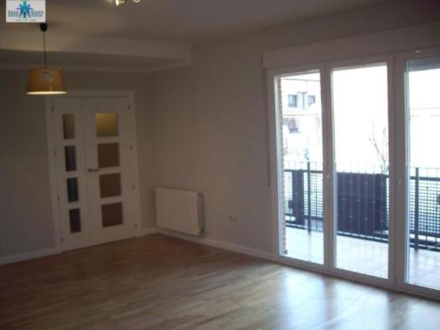 Chalet en alquiler en Distrito 3, Albacete