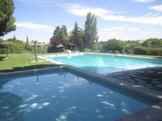 Chalet en alquiler en Urbanizaciónes Este, Boadilla Del Monte