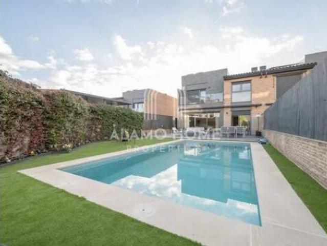 Chalet en alquiler en Boadilla Del Monte, Madrid