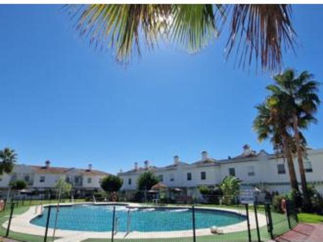 Chalet en alquiler en Nuevo Portil, Costa Occidental