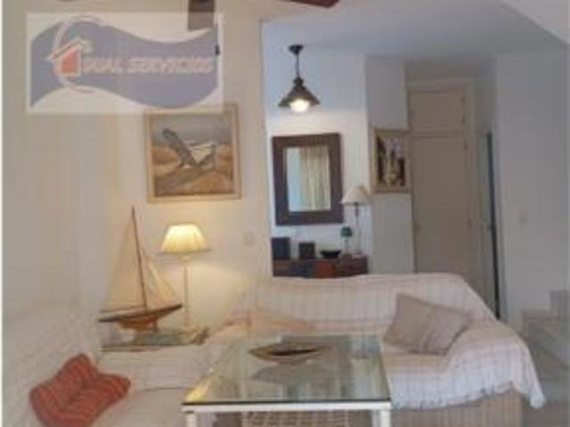 Chalet en alquiler en Nuevo Portil, Costa Occidental