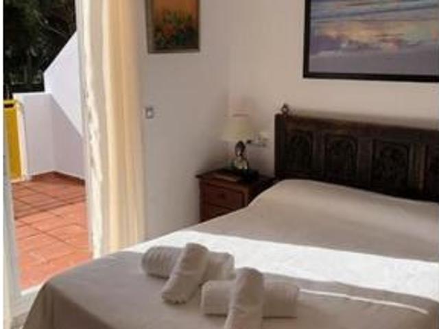 Chalet en alquiler en Nuevo Portil, Costa Occidental