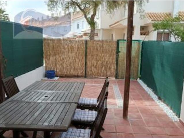 Chalet en alquiler en Nuevo Portil, Costa Occidental