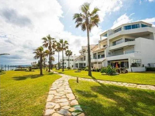 Chalet en alquiler en La Perla de Bahía, Costa del Sol Occidental