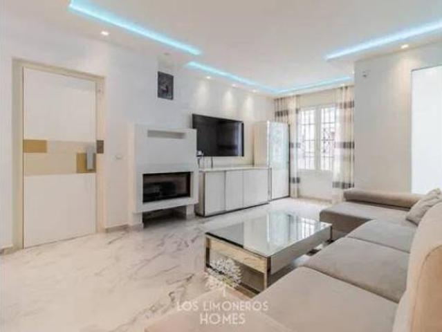 Chalet en alquiler en Barriada Islas Canarias, Costa del Sol Occidental