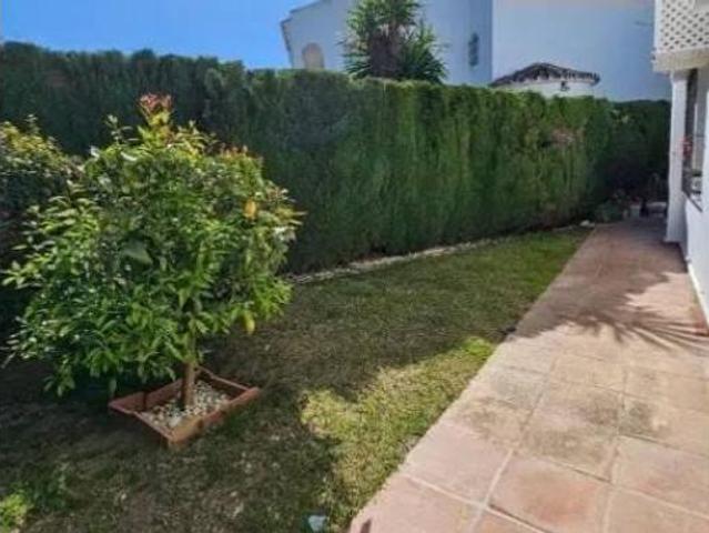 Chalet en alquiler en Nueva Atalaya, Costa del Sol Occidental
