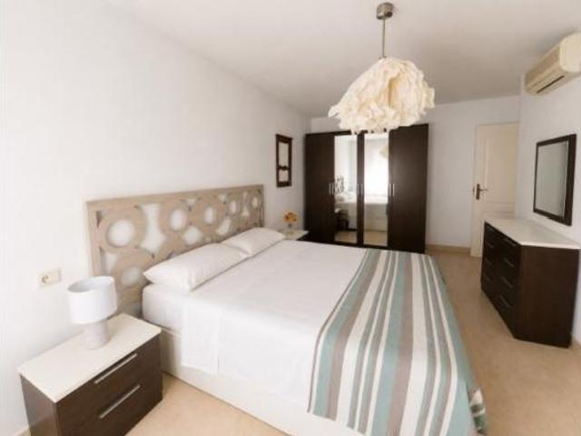 Chalet en alquiler en Castillo de la Duquesa, Costa del Sol Occidental