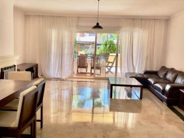 Chalet en alquiler en La Carolina, Costa del Sol Occidental