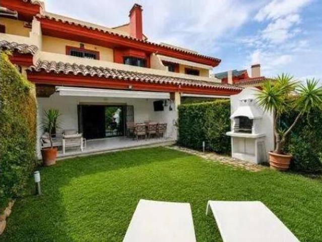 Chalet en alquiler en El Vicario, Costa del Sol Occidental