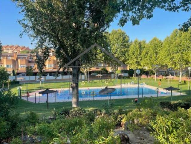 Chalet en alquiler en Parque Coimbra, Móstoles