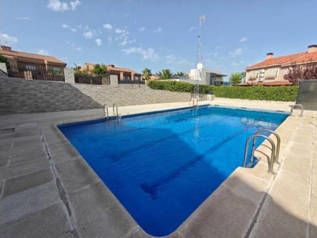 Chalet en alquiler en Sevilla La Nueva, Madrid
