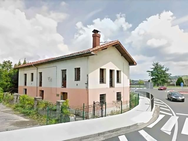 Chalet en venta en Bárcena de Cicero, Cantabria