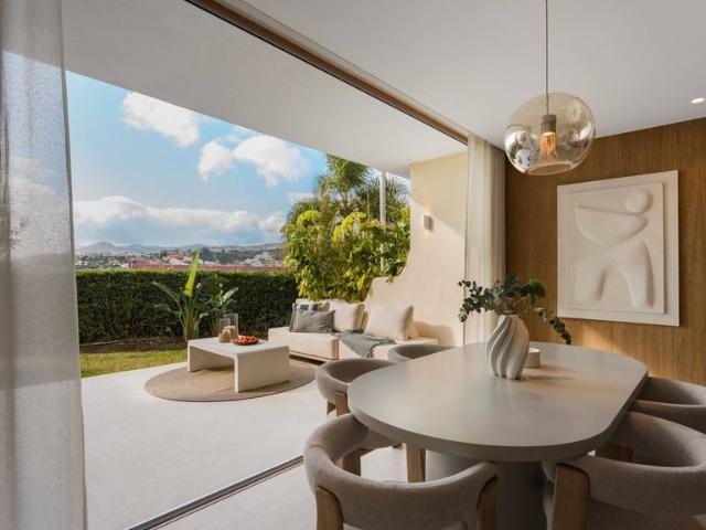 Chalet en venta en Nueva Andalucía, Costa del Sol Occidental
