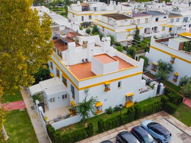 Chalet en venta en La Carolina, Costa del Sol Occidental