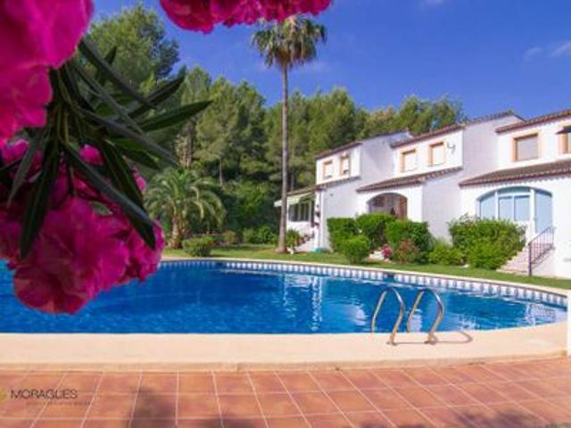 Villa en venta en Pedreguer