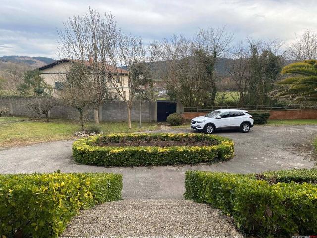 Chalet en venta en Larrabetzu, Guipúzcoa
