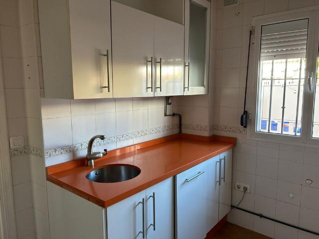 Piso en alquiler en Parcelas de Porsiver, Gelves