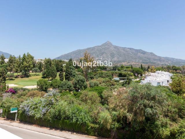 Chalet en venta en Nueva Andalucía, Costa del Sol Occidental