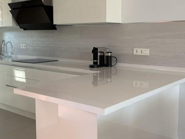 Chalet en venta en Nueva Atalaya, Costa del Sol Occidental