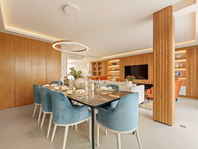 Villa en venta en Marbella, Urbanización Los Verdales