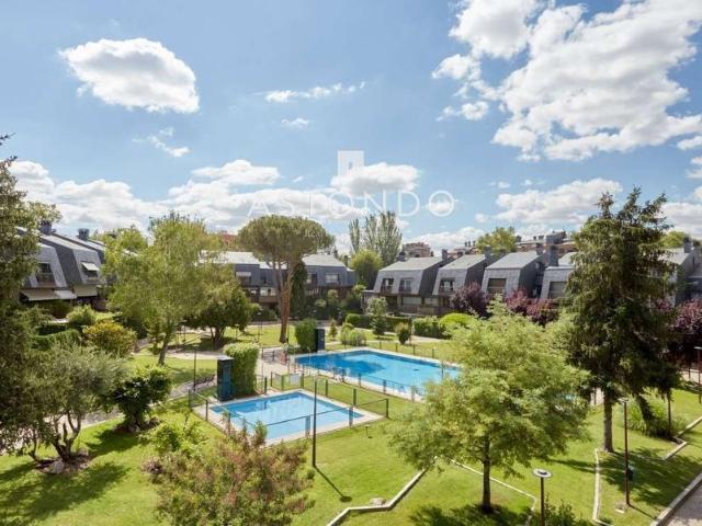 Villa en venta en Madrid