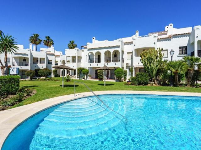 Villa en alquiler en Estepona, Bel-Air