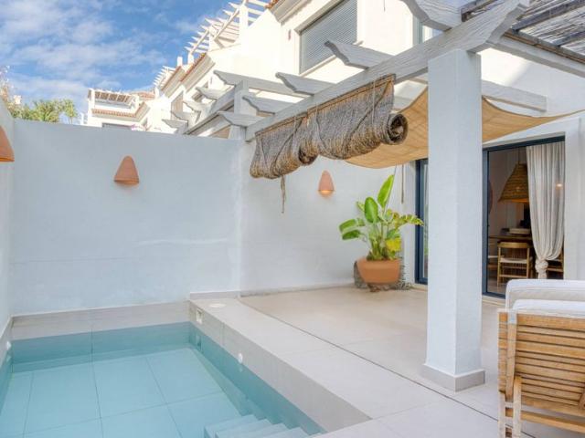 Chalet en venta en Barriada Islas Canarias, Costa del Sol Occidental