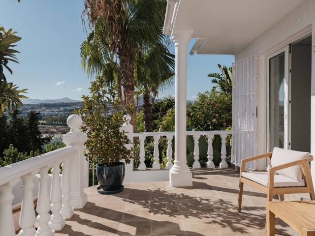 Chalet en venta en Barriada Islas Canarias, Costa del Sol Occidental