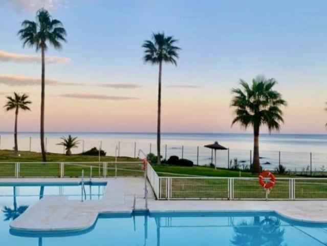 Chalet en alquiler en La Perla de Bahía, Costa del Sol Occidental