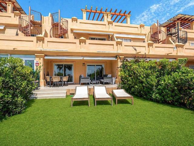 Chalet en venta en Barriada Islas Canarias, Costa del Sol Occidental