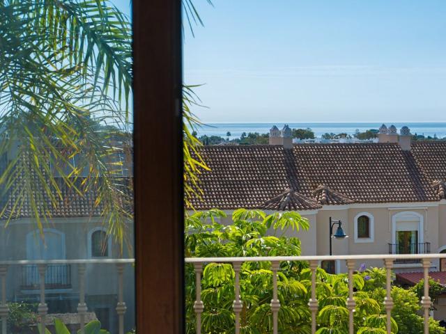 Chalet en venta en Patio Los Naranjos, Estepona