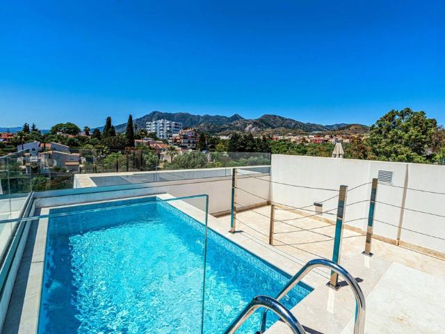 Chalet en venta en Rícmar, Costa del Sol Occidental