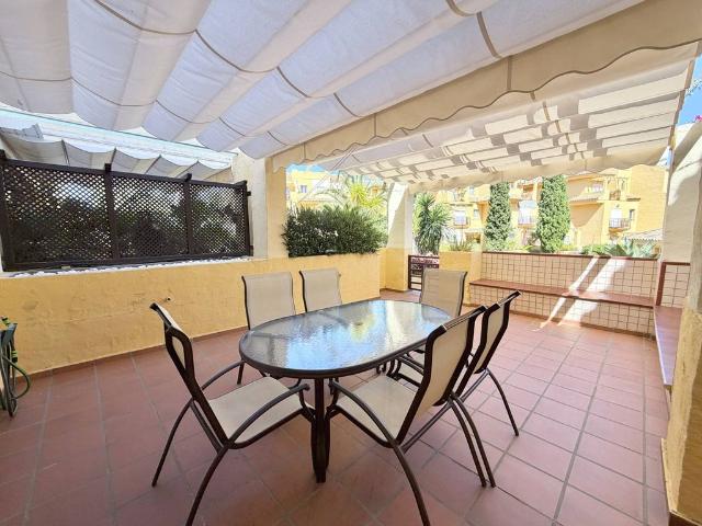Chalet en venta en Barriada Islas Canarias, Costa del Sol Occidental