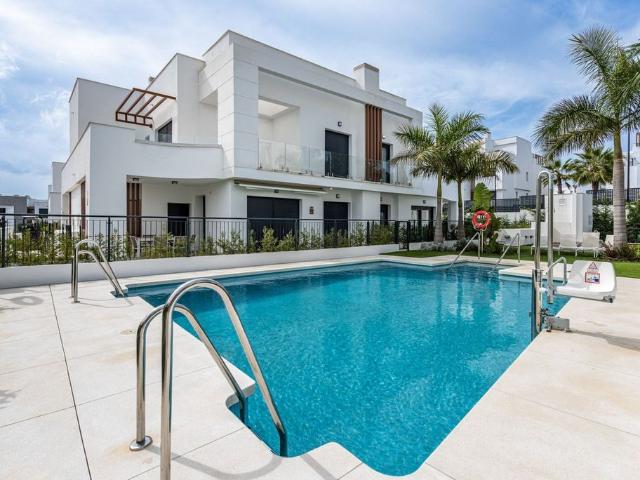 Chalet en venta en Las Yucas, Costa del Sol Occidental