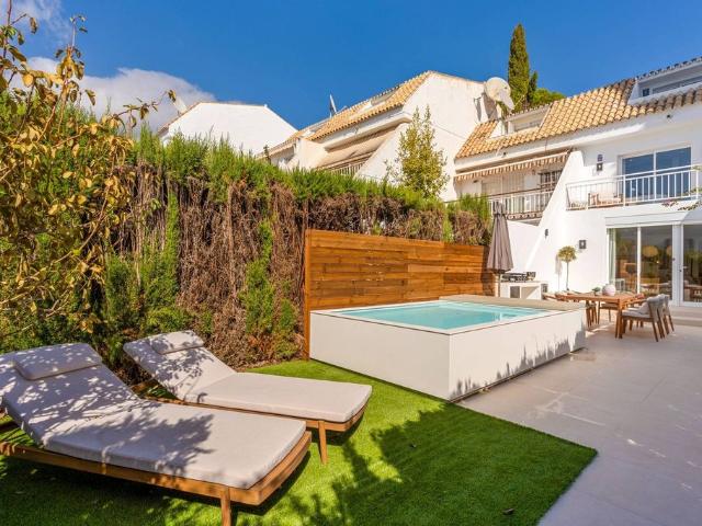 Chalet en venta en Sierramar, Costa del Sol Occidental