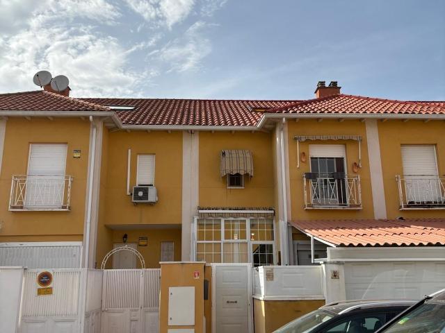 Casa en venta en Alovera