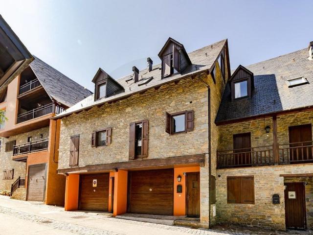 Villa en alquiler en Vielha E Mijaran, Casarilh