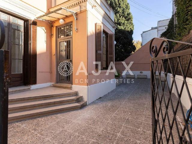 Chalet en alquiler en les Tres Torres, Barcelona