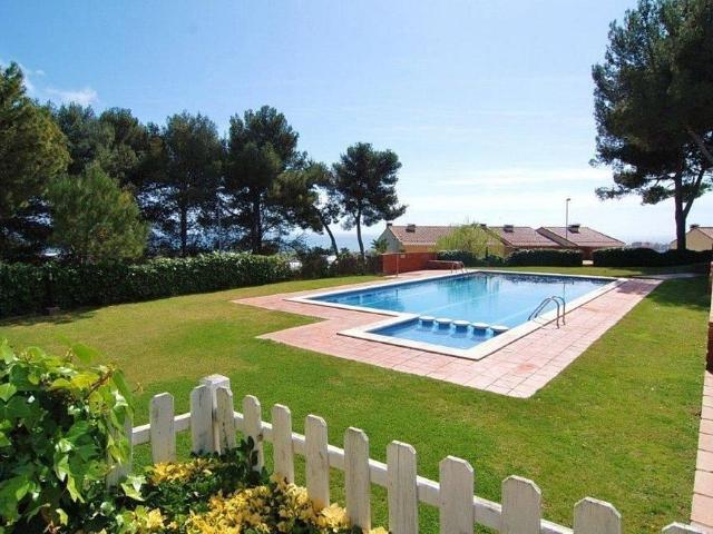Villa en alquiler en Santa Susanna