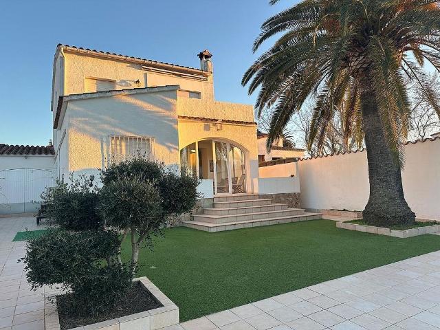 Chalet en alquiler en Alt Empordà, Catalunya