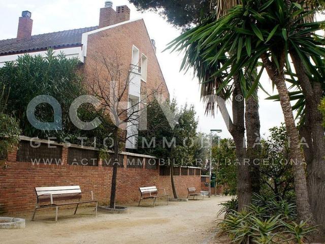 Villa en alquiler en Esplugues De Llobregat, la Mallola
